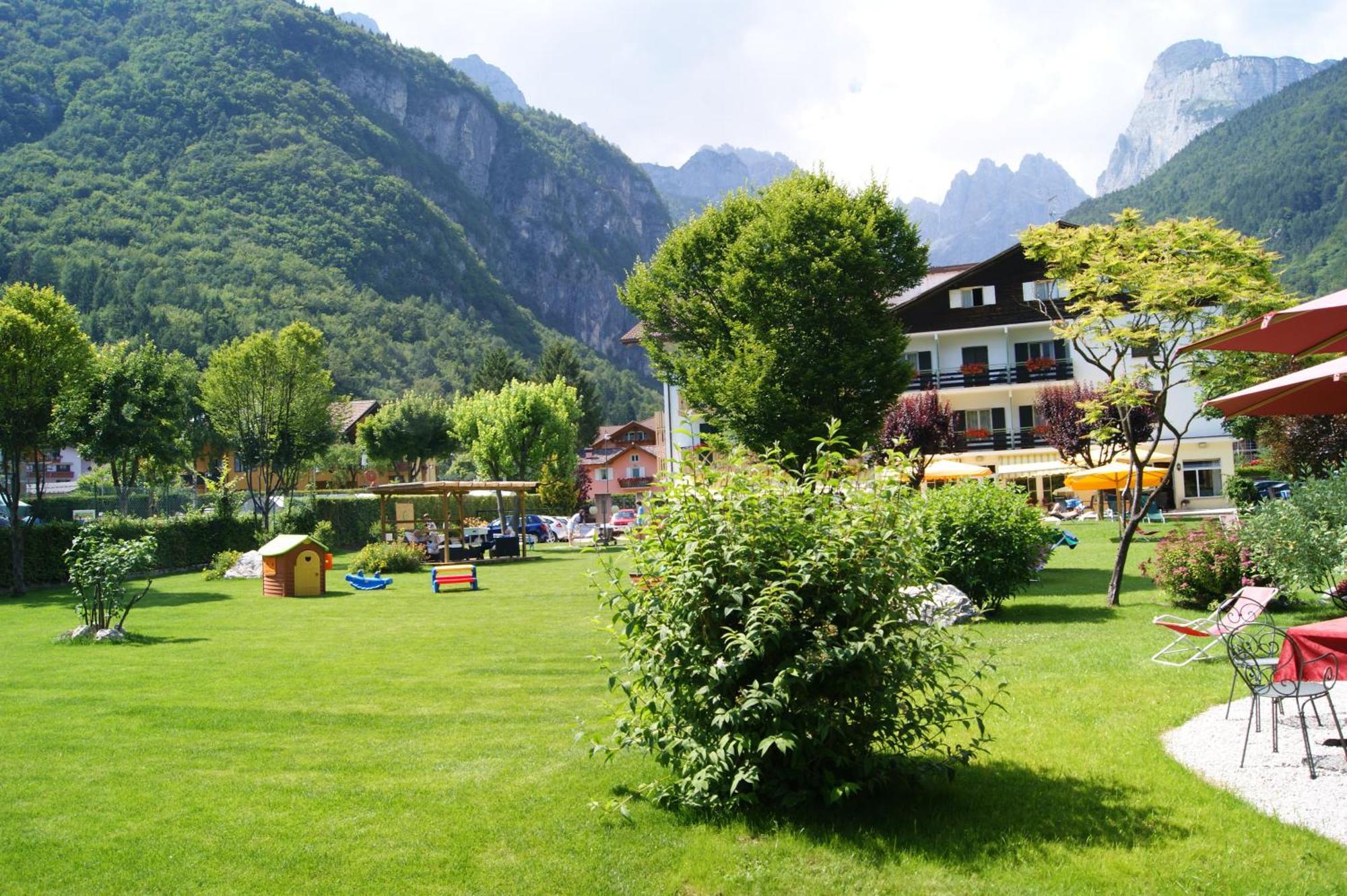 Garden Hotel Bellariva Molveno Exteriér fotografie